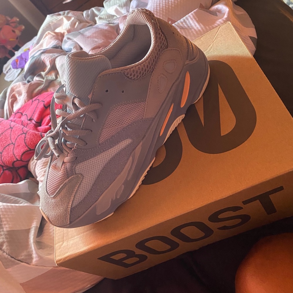 Yeezy adidas Kanye West